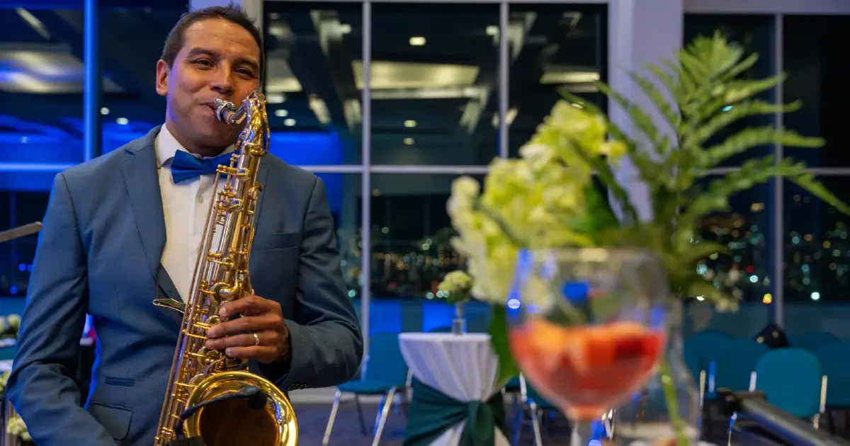 Artistas en la Noche de la Excelencia 2025