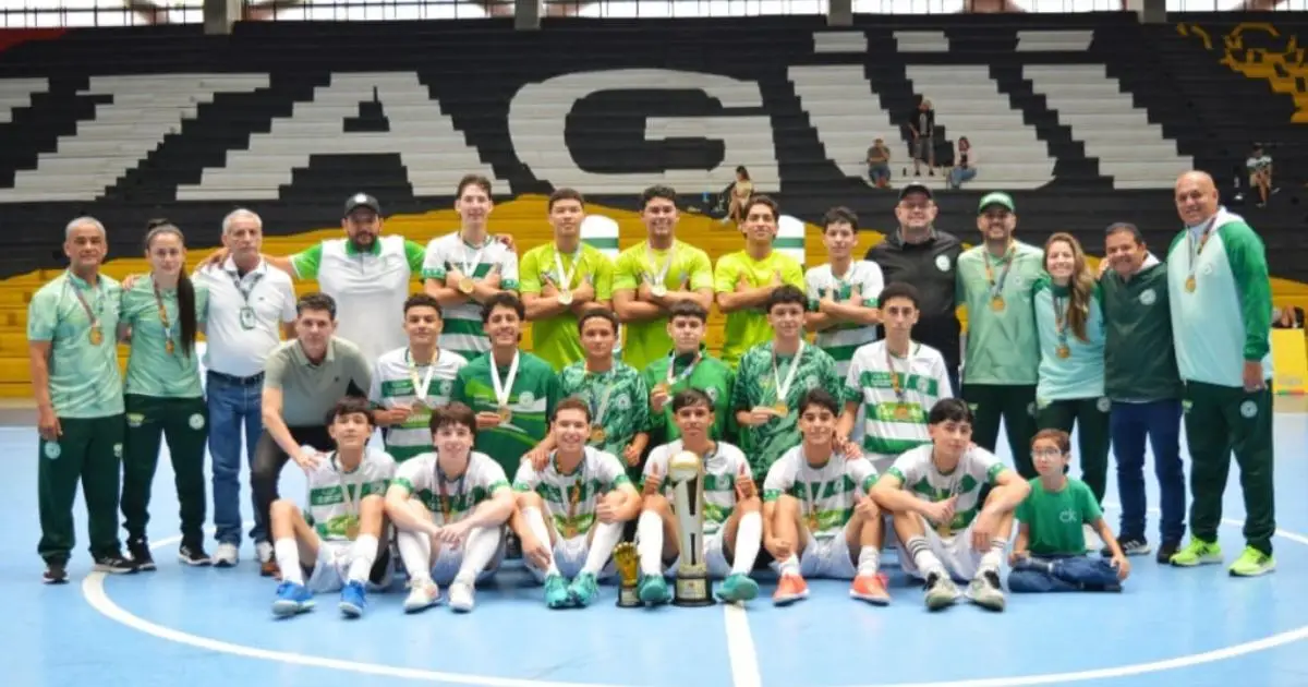 Equipo fútbol sala del Poli