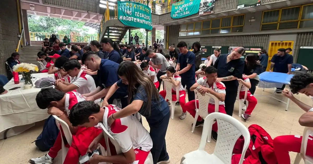 Estudiantes de la Universidad del Tolima visitaron el campus del Poli
