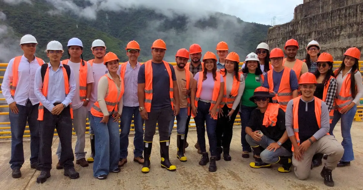 Estudiantes del Poli visitaron el proyecto Hidroituango como parte de su formación en infraestructura