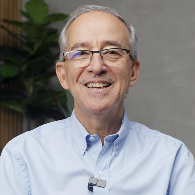 Dr. Oswaldo Restrepo Villa