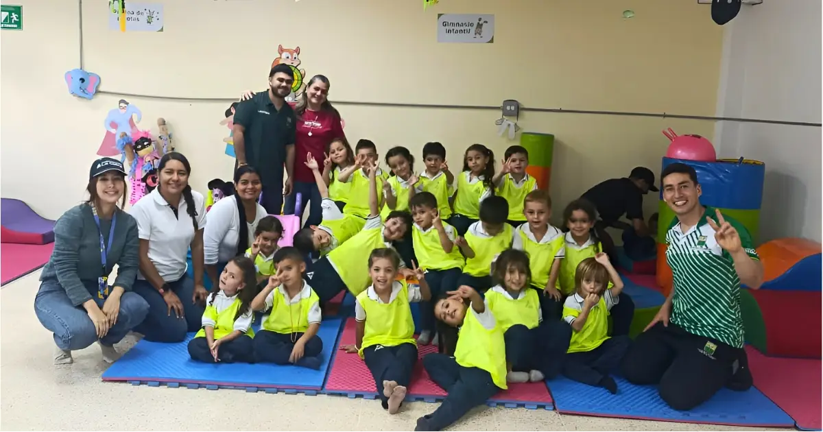 ¡Pequeños exploradores en la Ludoteca! El Poli recibió al Colegio Campestre La Colina en una visita pedagógica