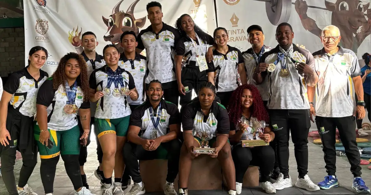 Pesas: liderazgo masculino y segundo lugar femenino
