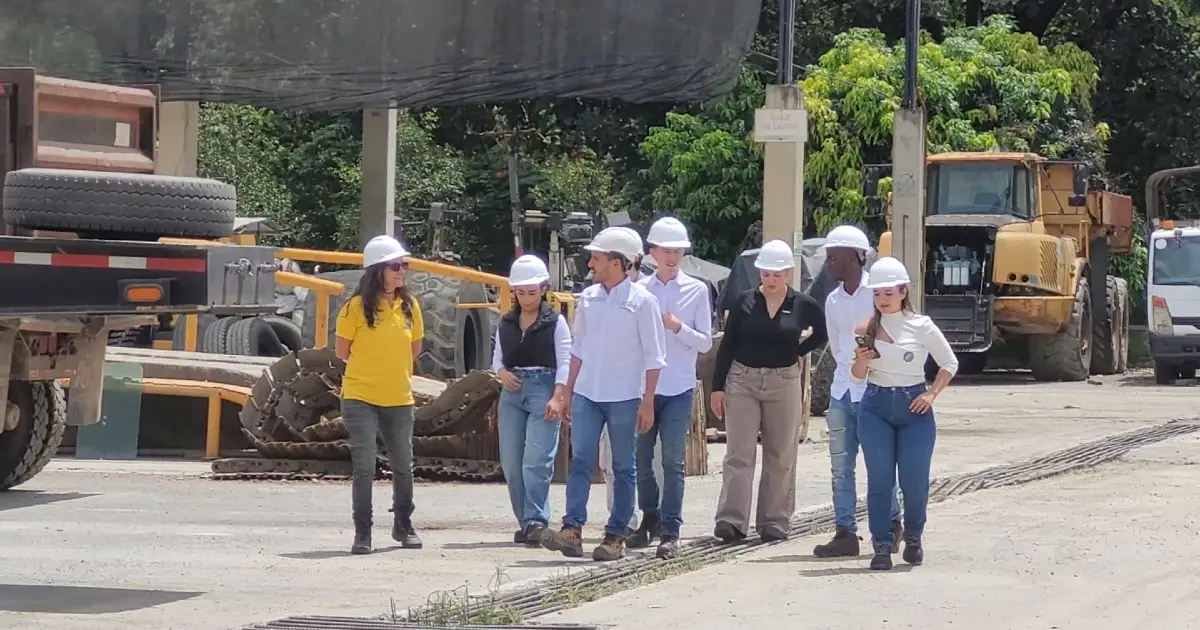 Estudiantes fortalecen su perfil profesional