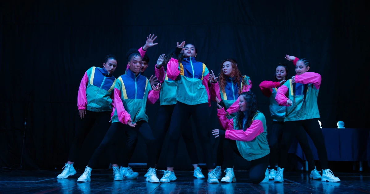 Grupo de danza que participa en Polifestival