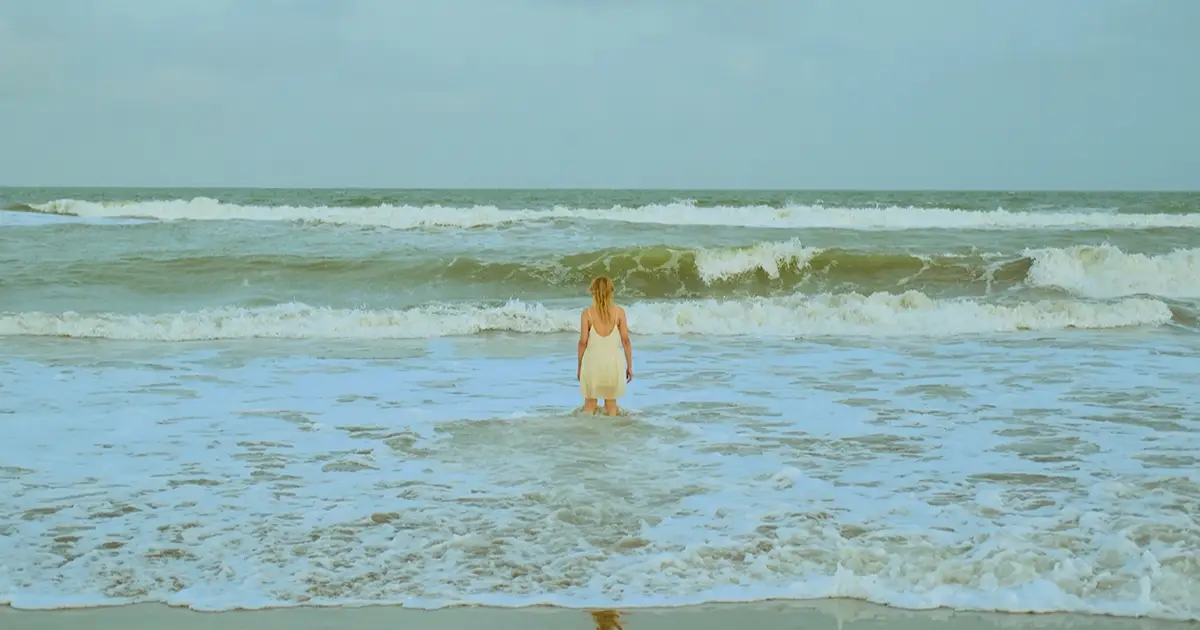 Proyección cinematográfica y cineforo: Sara, la fuerza del mar