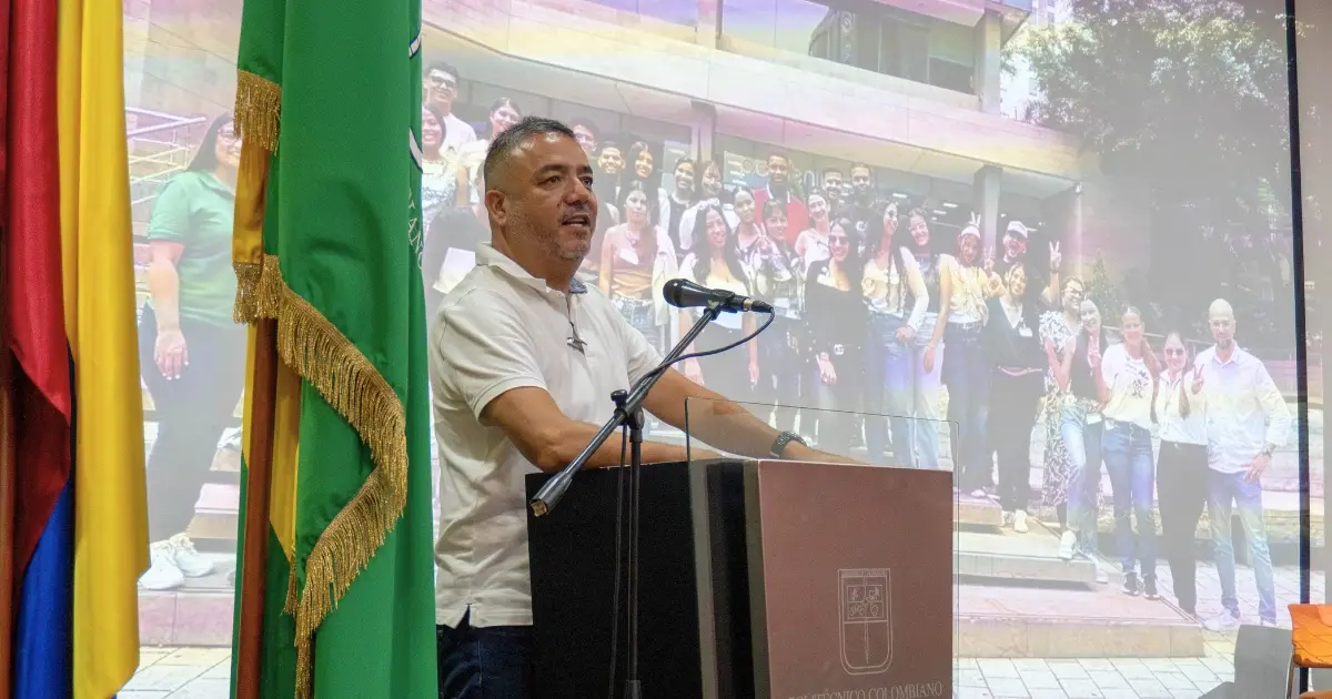 Rector en el cierre de las pasantias 2026-1