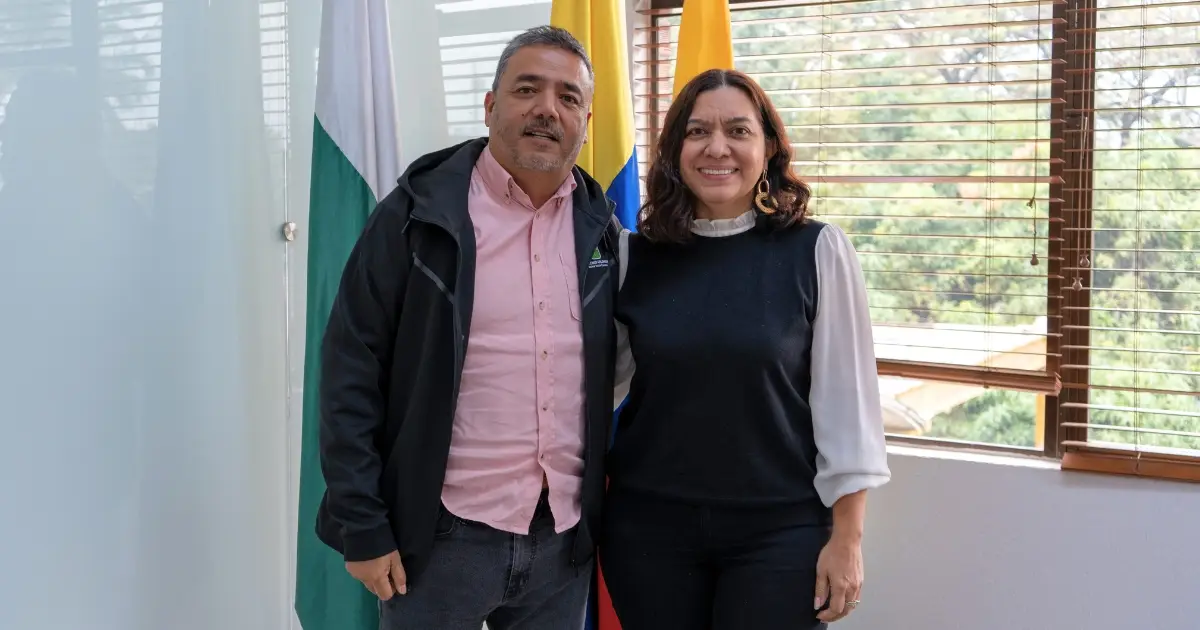 Rector Haver González Barrero y Dra. Adriana Xiomara Reyes Gamboa