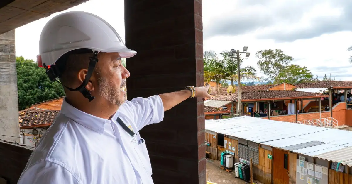 El Rector visitó el Centro Regional Oriente - Rionegro y la Granja Román Gómez Gómez en Marinilla